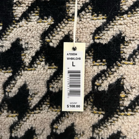 NWT Max Studio Black and Cream Houndstooth Sweater - Picture 2 of 6